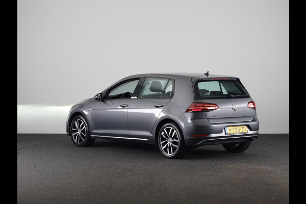 Volkswagen e-Golf E-DITION 136 pk | Navigatie | Warmtepomp | Parkeersensoren | Adaptieve cruise control | Keyless | Stoelverwarming |