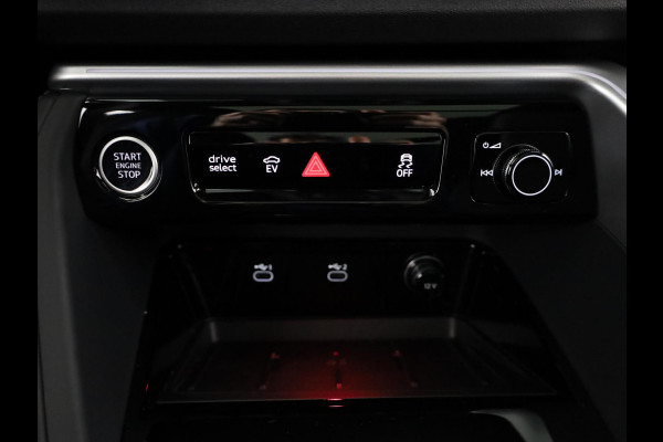 Audi Q5 Sportback S edition e-hybrid 299 pk | Techniekpakket plus | Glazen panoramadak | Lederen bekleding | Geheugen stoelen |