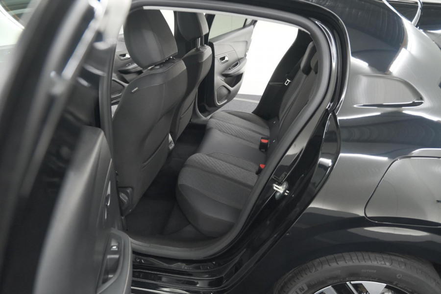 Peugeot 208 Hybrid 100 e-DCS6 Allure | Camera | Navigatie | Apple Carplay | Parkeersensoren