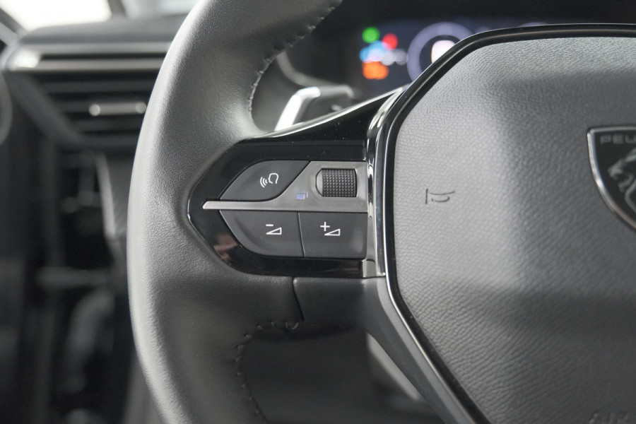 Peugeot 208 Hybrid 100 e-DCS6 Allure | Camera | Navigatie | Apple Carplay | Parkeersensoren