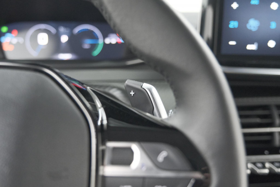 Peugeot 208 Hybrid 100 e-DCS6 Allure | Camera | Navigatie | Apple Carplay | Parkeersensoren