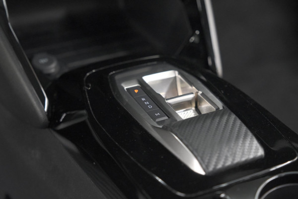 Peugeot 208 Hybrid 100 e-DCS6 Allure | Camera | Navigatie | Apple Carplay | Parkeersensoren
