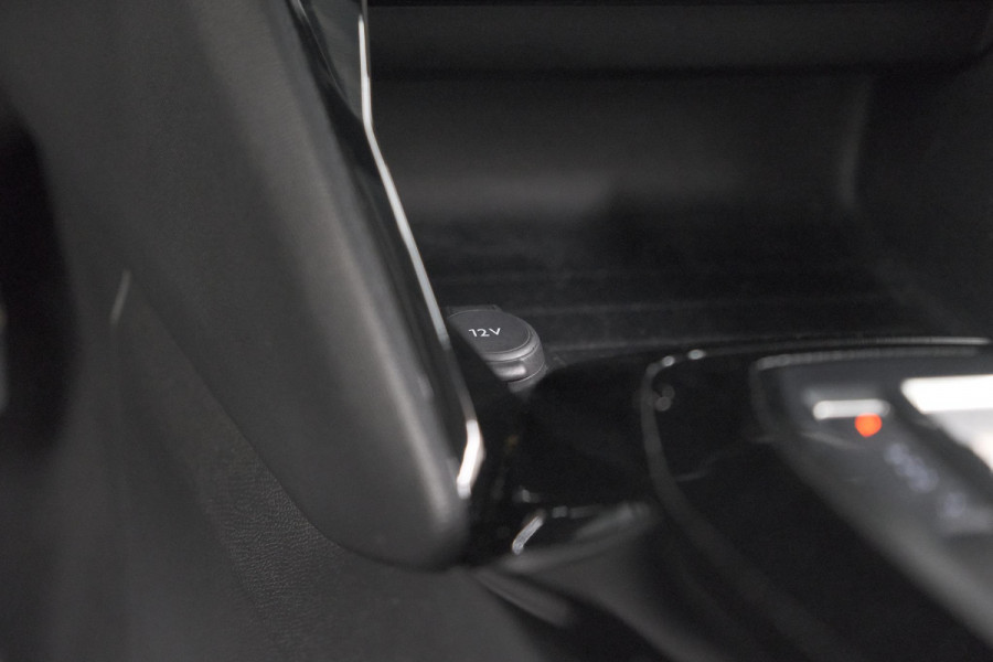 Peugeot 208 Hybrid 100 e-DCS6 Allure | Camera | Navigatie | Apple Carplay | Parkeersensoren