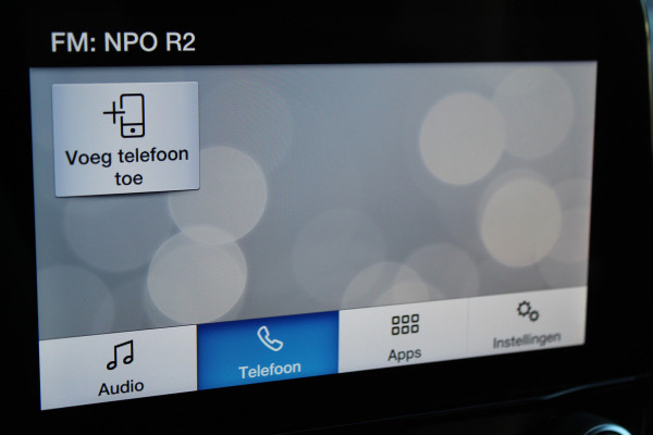 Ford Fiesta 1.0-125pk EcoBoost Mild-Hybrid ST-Line. Luxe, sportieve en goed onderhouden Fiesta ! Autm. airco, Cruise control, Lane assist, 17" Lmv, Parkeersensoren Achter, Metallic lak, Navigatie by Apple/Android, LED verlichting etc.