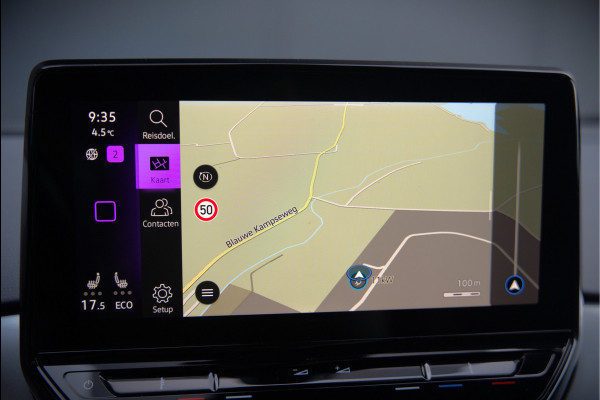 Volkswagen ID.4 First 77 kWh | Stoelverwarming | Stuurverwarming | Trekhaak | Adaptive Cruise Control | Navigatie | Apple Carplay | Keyless | Camera | Parkersensoren |