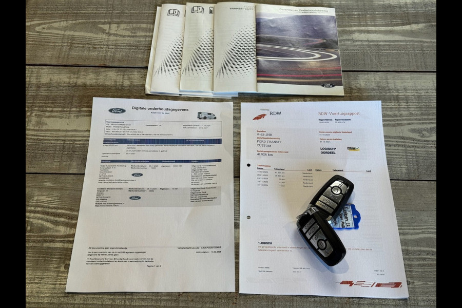 Ford Transit Custom 2.0 TDCI L2H1 Sport DC AWD 170pk | L+R Elek. Schuif | 360 Camera | Navi | CarPlay | 5-Zits | Assist Pack