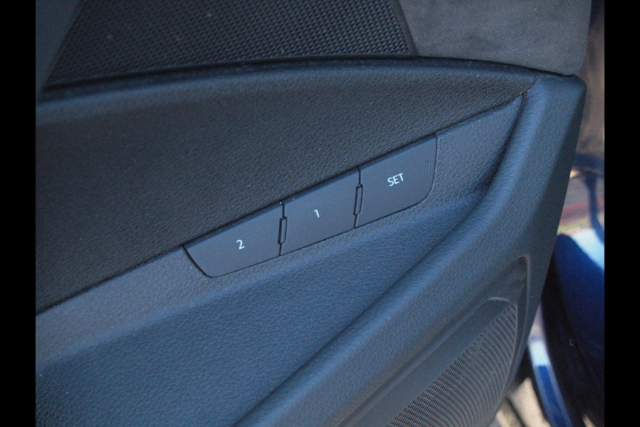 Audi e-tron 55 quattro S edition 95 kWh | SOH 95% | S-Line | Panoramadak | Trekhaak | Apple Carplay | Cruise Control | Parkeersensoren |