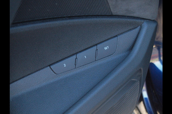 Audi e-tron 55 quattro S edition 95 kWh | SOH 95% | S-Line | Panoramadak | Trekhaak | Apple Carplay | Cruise Control | Parkeersensoren |