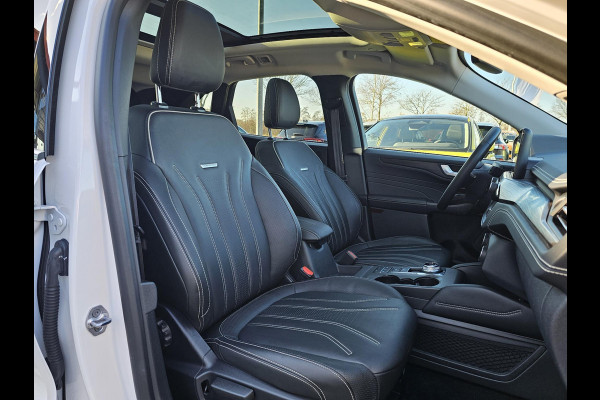 Ford Kuga Vignale Panoramadak | Lederen bekleding | Stoelgeheugen | Elektrische Achterklep | Winterpack | Zéér compleet!