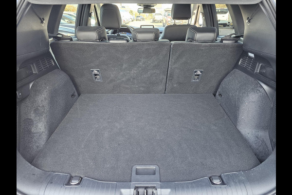 Ford Kuga Vignale Panoramadak | Lederen bekleding | Stoelgeheugen | Elektrische Achterklep | Winterpack | Zéér compleet!