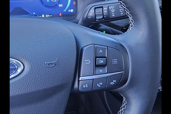 Ford Kuga Vignale Panoramadak | Lederen bekleding | Stoelgeheugen | Elektrische Achterklep | Winterpack | Zéér compleet!