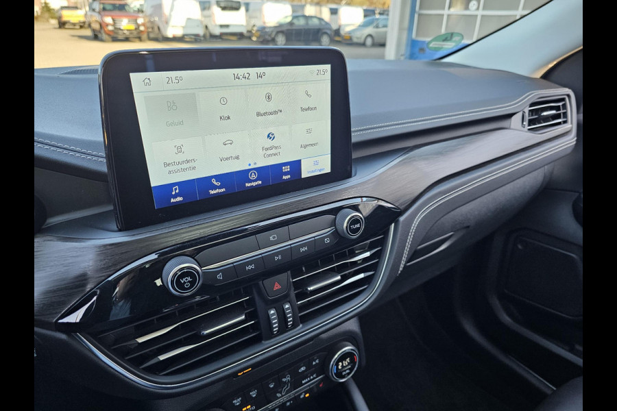 Ford Kuga Vignale Panoramadak | Lederen bekleding | Stoelgeheugen | Elektrische Achterklep | Winterpack | Zéér compleet!