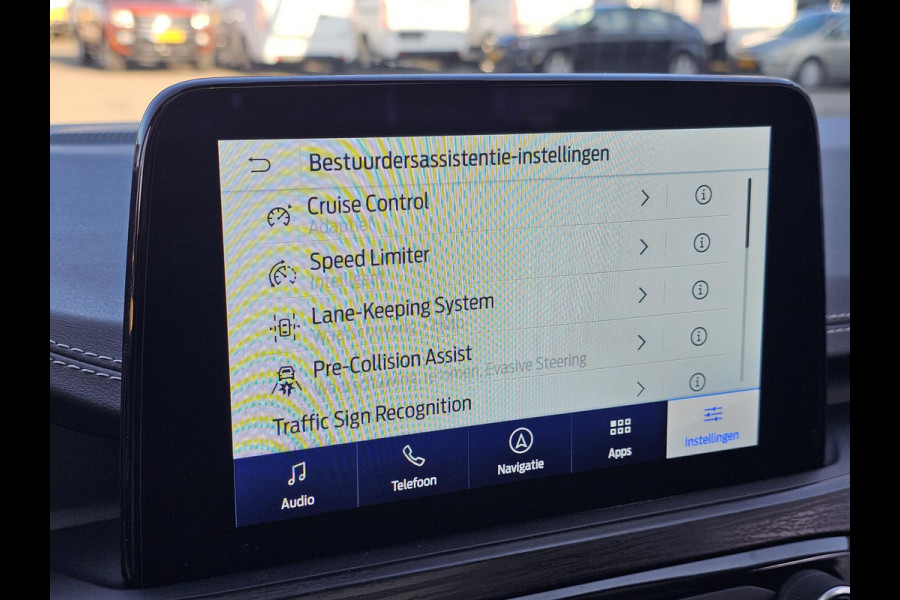 Ford Kuga Vignale Panoramadak | Lederen bekleding | Stoelgeheugen | Elektrische Achterklep | Winterpack | Zéér compleet!