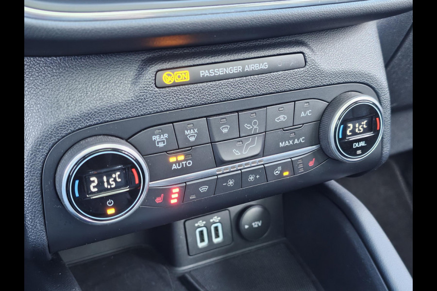 Ford Kuga Vignale Panoramadak | Lederen bekleding | Stoelgeheugen | Elektrische Achterklep | Winterpack | Zéér compleet!