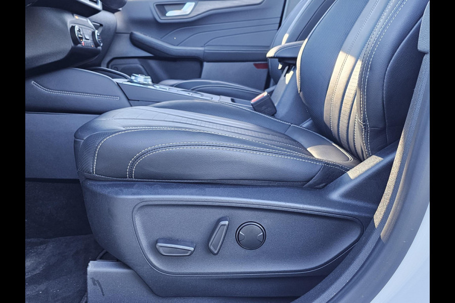 Ford Kuga Vignale Panoramadak | Lederen bekleding | Stoelgeheugen | Elektrische Achterklep | Winterpack | Zéér compleet!