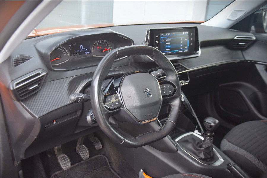 Peugeot 2008 1.2 PureTech Active AFNEEMBARE TREKHAAK/APPLE CARPLAY/CRUISE CONTROL