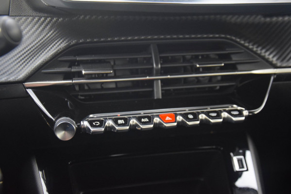 Peugeot 2008 1.2 PureTech Active AFNEEMBARE TREKHAAK/APPLE CARPLAY/CRUISE CONTROL