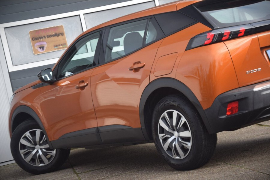 Peugeot 2008 1.2 PureTech Active AFNEEMBARE TREKHAAK/APPLE CARPLAY/CRUISE CONTROL