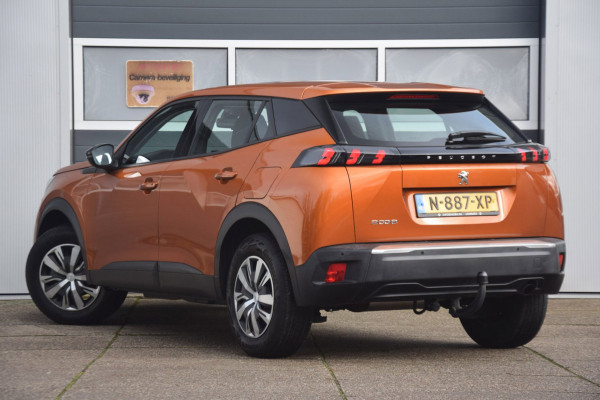 Peugeot 2008 1.2 PureTech Active AFNEEMBARE TREKHAAK/APPLE CARPLAY/CRUISE CONTROL