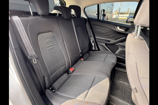 Ford Focus 1.0 EcoBoost Active Business | Trekhaak | Winterpack!