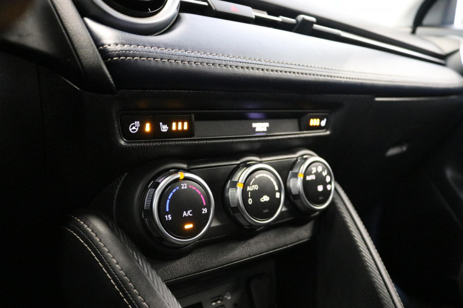 Mazda 2 1.5 Skyactiv-G Luxury | Camera | LED | NAP | Dealer onderhouden | Nwe APK |