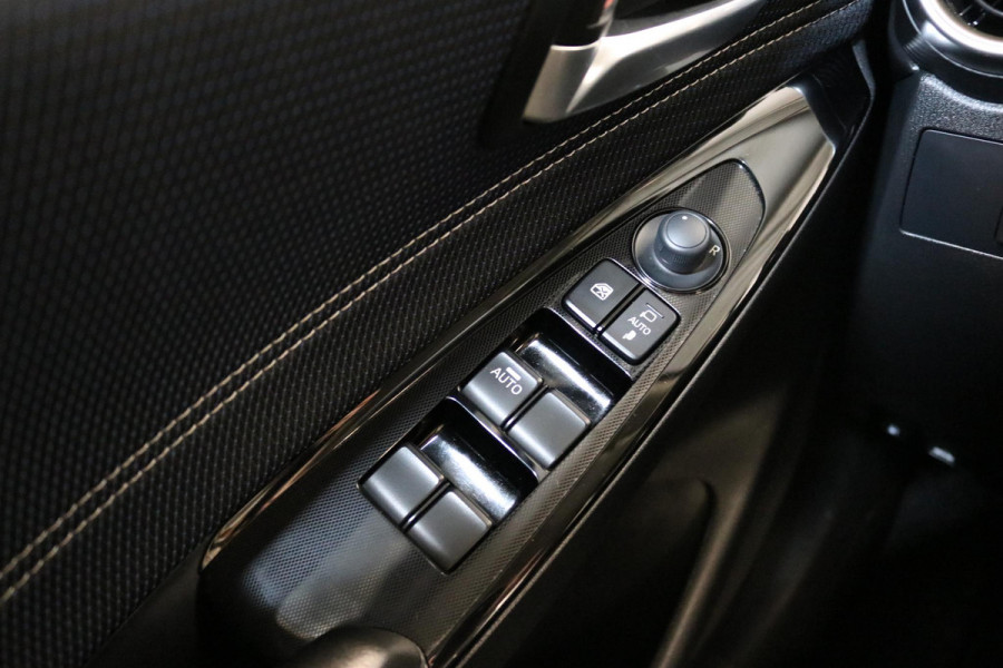 Mazda 2 1.5 Skyactiv-G Luxury | Camera | LED | NAP | Dealer onderhouden | Nwe APK |