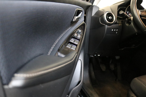 Mazda 2 1.5 Skyactiv-G Luxury | Camera | LED | NAP | Dealer onderhouden | Nwe APK |