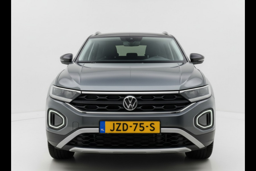 Volkswagen T-Roc TSI 115PK LIFE GOAL EDITION NAVI/CARPLAY/STOELVERWARMING/ FABRIEKSGARANTIE