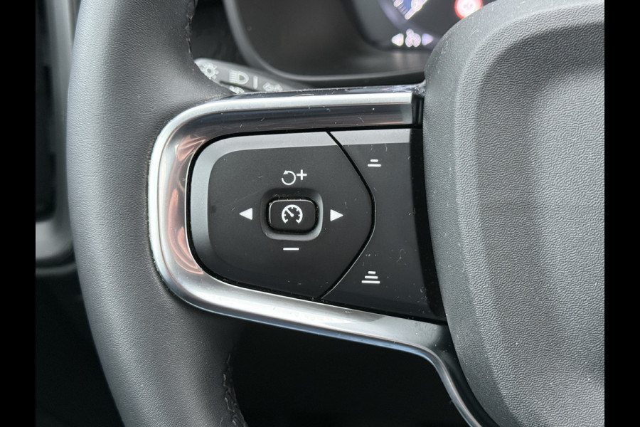 Volvo XC40 1.5 T3 Momentum | Navi | CarPlay | Cruise | Camera | LED