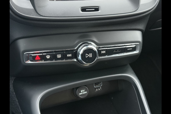 Volvo XC40 1.5 T3 Momentum | Navi | CarPlay | Cruise | Camera | LED