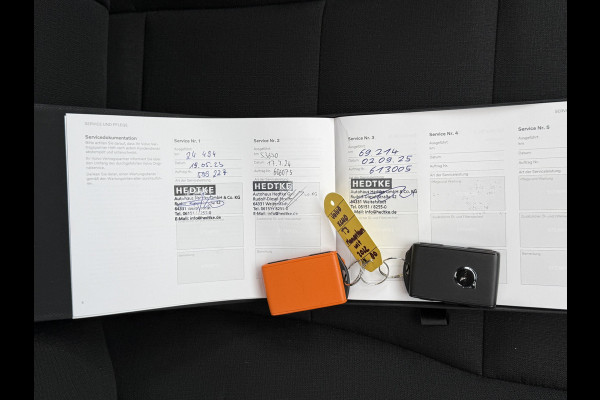 Volvo XC40 1.5 T3 Momentum | Navi | CarPlay | Cruise | Camera | LED