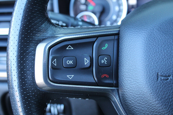 Dodge Ram 1500 5.7 V8 402pk 4x4 Crew Cab Laramie LPG Panoramadak Luchtvering NL-Auto NAP Clima Cruise Navi Camera LMV Leder Keyless