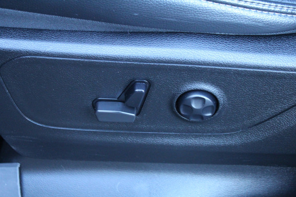 Dodge Ram 1500 5.7 V8 402pk 4x4 Crew Cab Laramie LPG Panoramadak Luchtvering NL-Auto NAP Clima Cruise Navi Camera LMV Leder Keyless