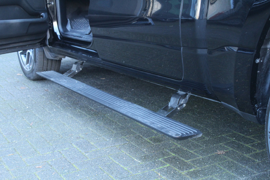 Dodge Ram 1500 5.7 V8 402pk 4x4 Crew Cab Laramie LPG Panoramadak Luchtvering NL-Auto NAP Clima Cruise Navi Camera LMV Leder Keyless