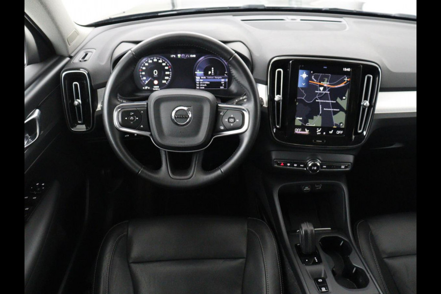 Volvo XC40 1.5 T4 Recharge R Design Expression | Leder | Trekhaak | Stoel & Stuurverwarming | Adaptive cruise | Carplay | Camera | Navigatie | Keyless | PHEV | Plug In