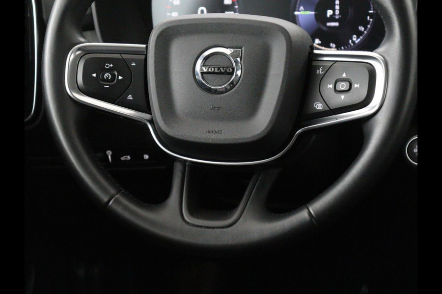 Volvo XC40 1.5 T4 Recharge R Design Expression | Leder | Trekhaak | Stoel & Stuurverwarming | Adaptive cruise | Carplay | Camera | Navigatie | Keyless | PHEV | Plug In