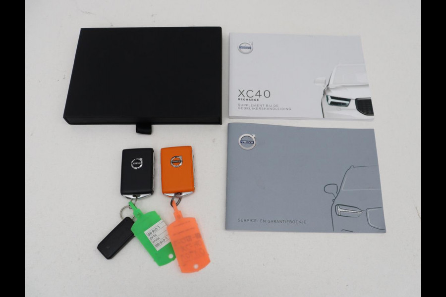 Volvo XC40 1.5 T4 Recharge R Design Expression | Leder | Trekhaak | Stoel & Stuurverwarming | Adaptive cruise | Carplay | Camera | Navigatie | Keyless | PHEV | Plug In