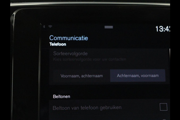 Volvo XC40 1.5 T4 Recharge R Design Expression | Leder | Trekhaak | Stoel & Stuurverwarming | Adaptive cruise | Carplay | Camera | Navigatie | Keyless | PHEV | Plug In