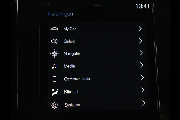 Volvo XC40 1.5 T4 Recharge R Design Expression | Leder | Trekhaak | Stoel & Stuurverwarming | Adaptive cruise | Carplay | Camera | Navigatie | Keyless | PHEV | Plug In