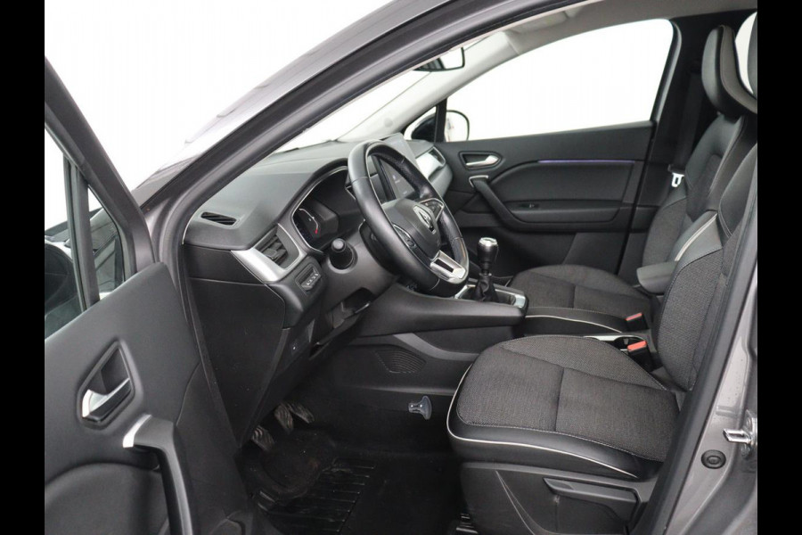 Renault Captur 1.0 TCe Intens | Stoelverwarming | Trekhaak | Carplay | Camera | Navigatie | Half leder | Full LED | Keyless | Climate control | Cruise control | Getint glas