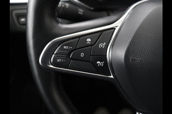 Renault Captur 1.0 TCe Intens | Stoelverwarming | Trekhaak | Carplay | Camera | Navigatie | Half leder | Full LED | Keyless | Climate control | Cruise control | Getint glas