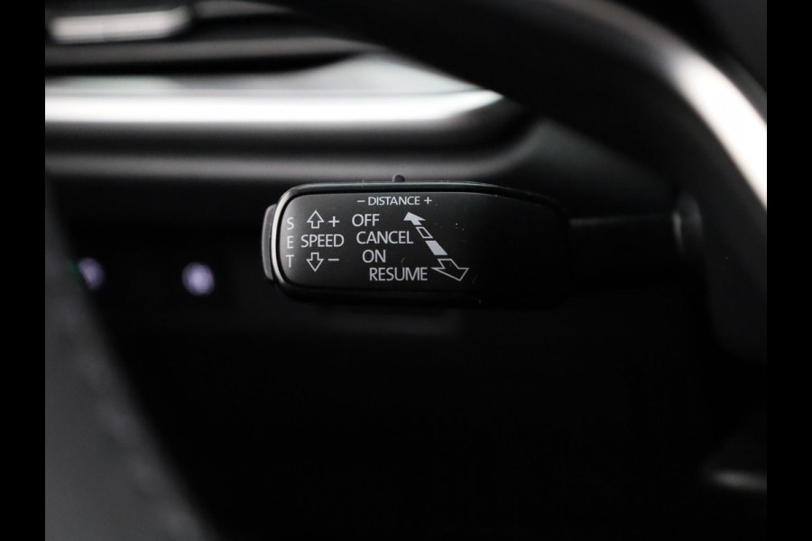 Škoda Elroq 60 Business Edition - Tour 204pk | 20 inch | Stoelverwarming | Adaptive Cruise Control | Blind Spot
