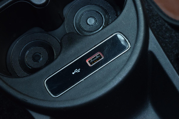 Fiat 500C 1.4 T-Jet Abarth 595 70th Anniversary