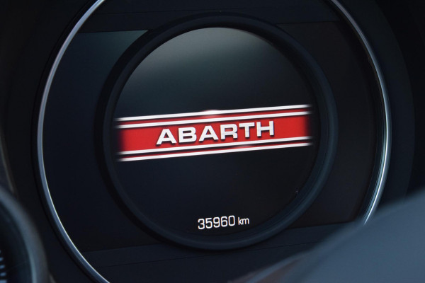 Fiat 500C 1.4 T-Jet Abarth 595 70th Anniversary