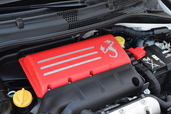 Fiat 500C 1.4 T-Jet Abarth 595 70th Anniversary