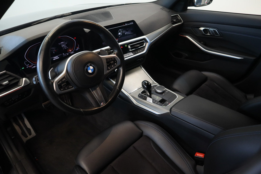 BMW 3 Serie Touring 320i M-Sport Business Edition Climate/Cruise Navi PDC NAP!
