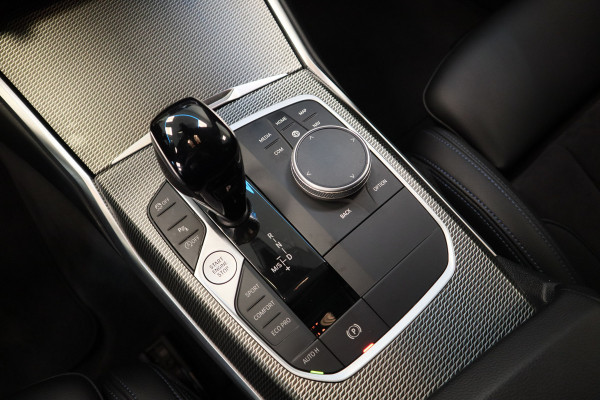 BMW 3 Serie Touring 320i M-Sport Business Edition Climate/Cruise Navi PDC NAP!