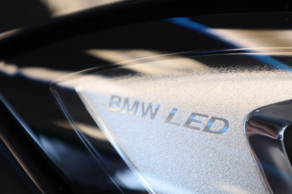 BMW 3 Serie Touring 320i M-Sport Business Edition Climate/Cruise Navi PDC NAP!