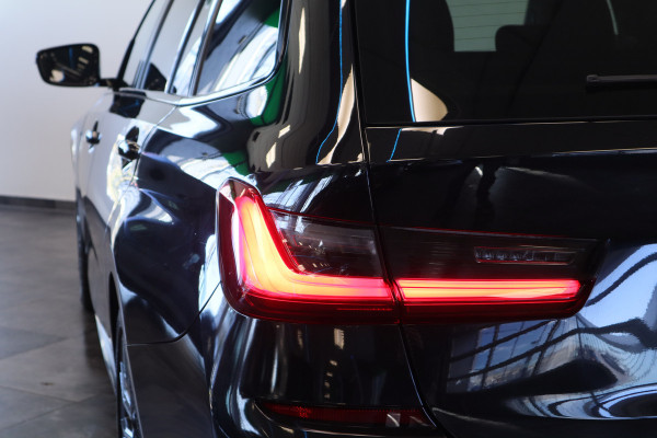 BMW 3 Serie Touring 320i M-Sport Business Edition Climate/Cruise Navi PDC NAP!