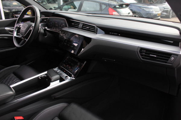 Audi e-tron Sportback 55 quattro edition 95 kWh / Full option! / Panoramadak / Camera / Head-up / RS Seats / 21'' / Luchtvering / Matrix LED / B&O / ACC / Stoelverwarming